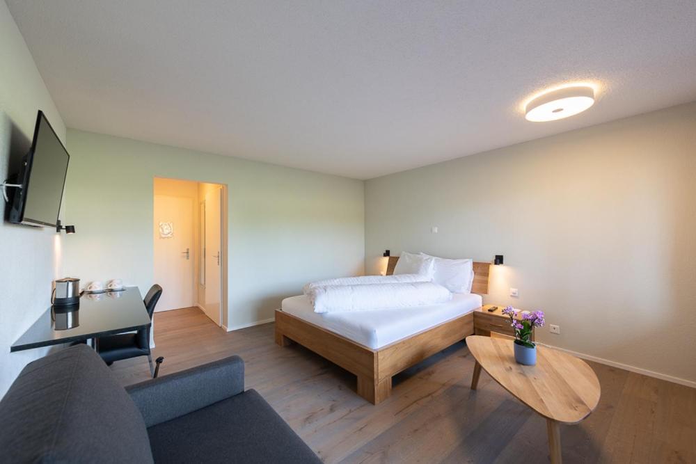 Noah Hotel Ruti  Ngoại thất bức ảnh